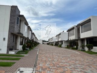 Foto 1 de ARRIENDO CASA TUMBACO RUTA VITA, 3 DORMITORIOS
