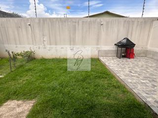 Foto 9 de ARRIENDO CASA TUMBACO RUTA VITA, 3 DORMITORIOS