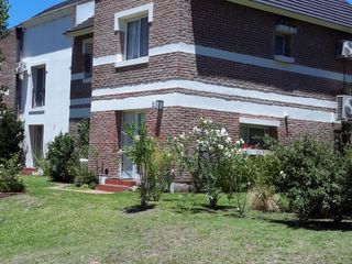 Foto 14 de Venta Dúplex en C. C. de Golf Las Praderas de Lujan