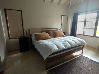 Foto 22 de Excelente Casa Estilo Campo - 375 m² Construidos Sobre 1203 m² de Lote