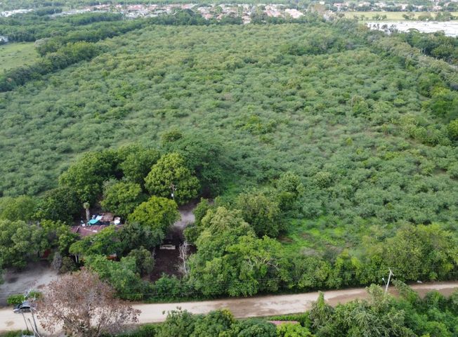 place photo 9