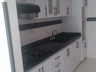 Foto 10 de Apartamento en Venta Suba Pinar – 3 Habitaciones + Estudio, Parqueadero Comunal