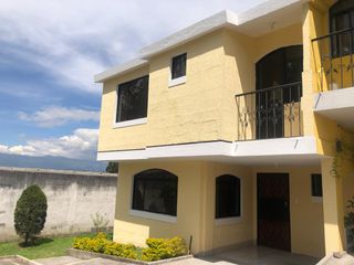 Foto 1 de CASA LISTA PARA LA ENTREGA SECTOR URBANIZACIÓN CONOCOTO