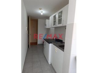 Foto 5 de ¡Atencion!, Venta De Acogedor Departamento En Condominio Andalucia, A Unas Cuadras De Av. Metropolitana I, En Piso 7