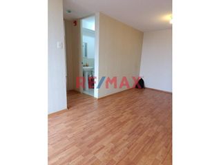 Foto 2 de ¡Atencion!, Venta De Acogedor Departamento En Condominio Andalucia, A Unas Cuadras De Av. Metropolitana I, En Piso 7