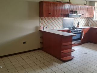 Foto 6 de SE VENDE LINDA CASA CON EXCELENTE UBICACION – AREQUIPA