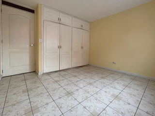 Foto 8 de CASA EN ARRIENDO SEMIADOSADA 4 HABITACIONES  - CALDERÓN - COLEGIO ISM