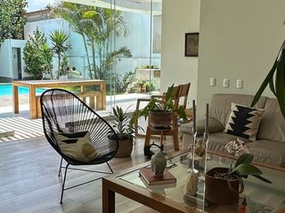 Foto 4 de MODERNA CASA CON PISCINA Y RECIÉN REMODELADA