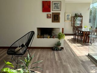 Foto 8 de MODERNA CASA CON PISCINA Y RECIÉN REMODELADA