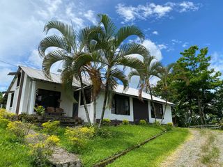 Foto 1 de Se Vende Casa con Terreno de 1800 m2  en las Villegas ,La Concordia