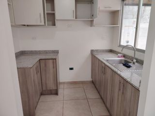 Foto 6 de CASA EN ARRIENDO CONJUNTO NAVARRA SECTOR LA ESPE