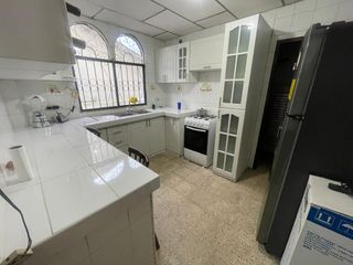 Foto 4 de CIUDADELA BELLAVISTA VENDO PRECIOSA Y AMPLIA CASA FULL ACABADOS, DOS PLANTAS, TRES DORMITORIOS.