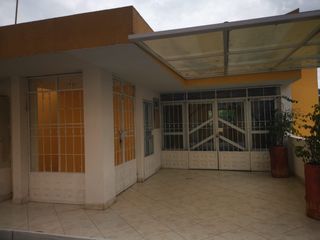 Foto 16 de VENDE CASA 3 DORMITORIOS SECTOR CARRETAS PORTAL SHOPPING AV. SIMON BOLIVAR