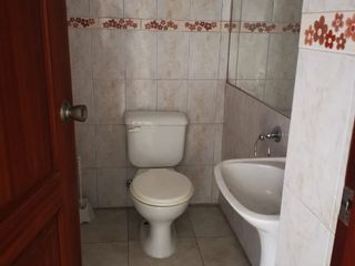Foto 3 de VENDE CASA 3 DORMITORIOS SECTOR CARRETAS PORTAL SHOPPING AV. SIMON BOLIVAR