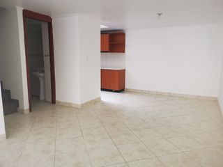 Foto 2 de VENDE CASA 3 DORMITORIOS SECTOR CARRETAS PORTAL SHOPPING AV. SIMON BOLIVAR