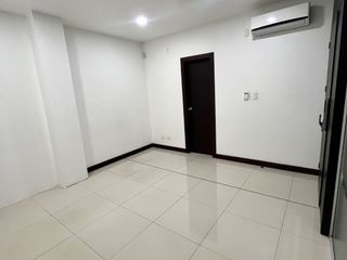 Foto 2 de Murano Hermosa Oficina en venta, Parque central