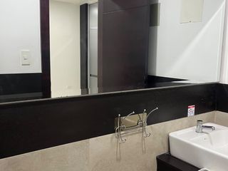Foto 8 de Murano Hermosa Oficina en venta, Parque central