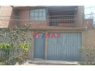 Foto 1 de VENDO CASA  02 PISOS AT 160M2  AC 236M2 OPORTUNIDAD  SMP