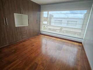 Foto 24 de Cumbaya, Sector Colegio Menor, Moderna Casa, Conjunto Privado