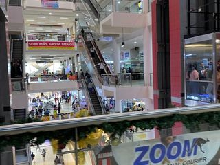 Foto 5 de VENDO TIENDA COMERCIAL EN GAMARRA MALL GAMA MODA