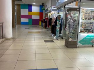 Foto 1 de VENDO TIENDA COMERCIAL EN GAMARRA MALL GAMA MODA