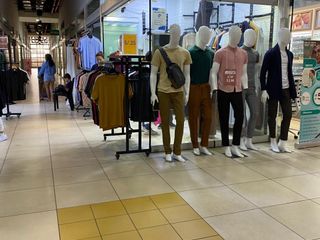Foto 6 de VENDO TIENDA COMERCIAL EN GAMARRA MALL GAMA MODA