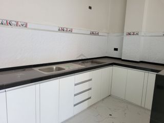 Foto 3 de ALQUILER DE DEPARTAMENTO EN PRIMER PISO EN URBANIZACIÓN LOS SAUCES