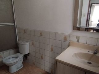 Foto 11 de ALQUILO OFICINAS 110M2 Y 64 M2 AV. BENAVIDES