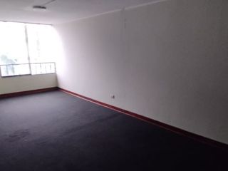 Foto 12 de ALQUILO OFICINAS 110M2 Y 64 M2 AV. BENAVIDES