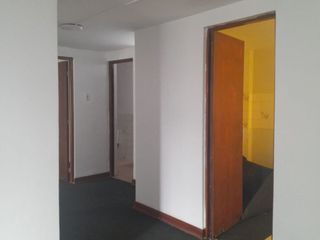 Foto 5 de ALQUILO OFICINAS 110M2 Y 64 M2 AV. BENAVIDES