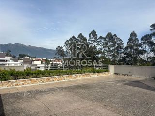 Foto 10 de Rento $590 SUITE CON ESTUDIO Lomas de Monteserrín Zona EKOPARK - UDLA
