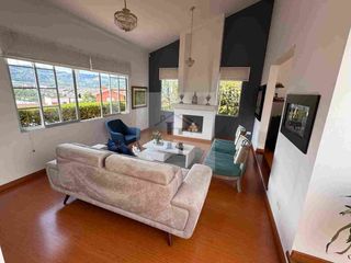 Foto 5 de VENTA DE CASA EN LA ALHAMBRA