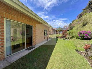 Foto 8 de VENTA DE CASA EN LA ALHAMBRA