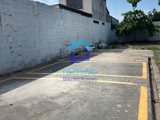 Foto 3 de LOCAL EN RENTA IDEAL PARA LUBRICADORA, MECÁNICA O CUALQUIER TIPO DE TALLER
