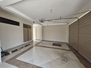 Foto 2 de CASA EN ALQUILER EL PORTÓN DE LAS LOMAS