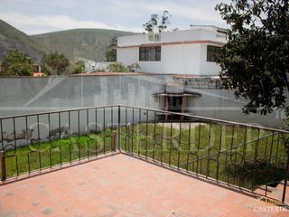 Foto 7 de Vendo casa independiente en la Mitad del Mundo