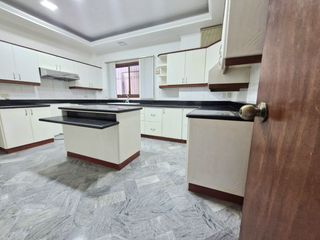 Foto 5 de CASA EN LAS GARZAS - VENTA CON PISCINA – SAUNA Y VAPOR.