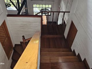 Foto 11 de Vendo Casa Independiente de 5 Dormitorios en Monteserrin