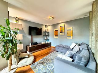 Foto 1 de En Venta Casa a 2 cuadras de la Universidad Católica de Azogues