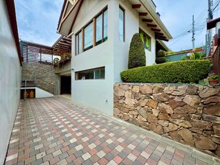 Foto 20 de En Venta Casa a 2 cuadras de la Universidad Católica de Azogues