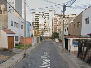 Foto 7 de Se ALQUILA casa para Uso Comercial en MIRAFLORES!