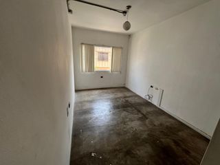 Foto 10 de Se ALQUILA casa para Uso Comercial en MIRAFLORES!