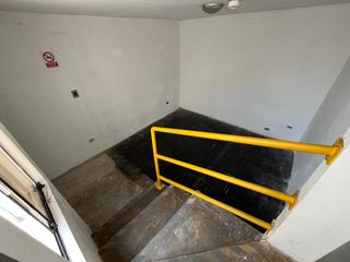 Foto 11 de Se ALQUILA casa para Uso Comercial en MIRAFLORES!