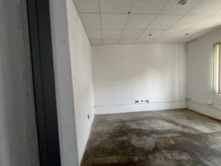 Foto 15 de Se ALQUILA casa para Uso Comercial en MIRAFLORES!
