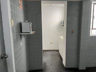 Foto 17 de Se ALQUILA casa para Uso Comercial en MIRAFLORES!