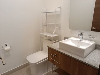 Foto 12 de Departamento 3 Hab en Renta 166 mtrs con piscina, gym,  Eloy Alfaro Entr Catalina Aldaz y Av Portugal. Sector Bellavista