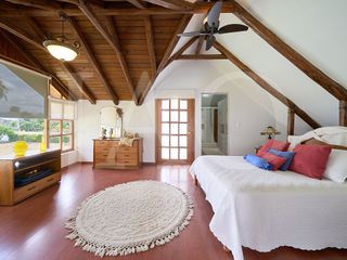Foto 10 de Venta o Renta de Casa con Suite Independiente y Amplio Terreno en Nayón.