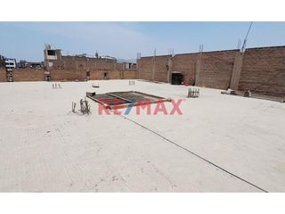 Foto 5 de San Martín De Porres - Venta De Casa De Tres Pisos
