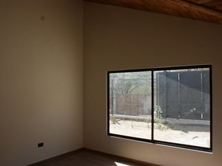 Foto 15 de Renta - Arriendo - Casa - Nueva - Tumbaco - Urbanización las Peñas
