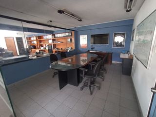 Foto 7 de SE VENDE LOCAL COMERCIAL CON EXCELENTE UBICACION EN SJL